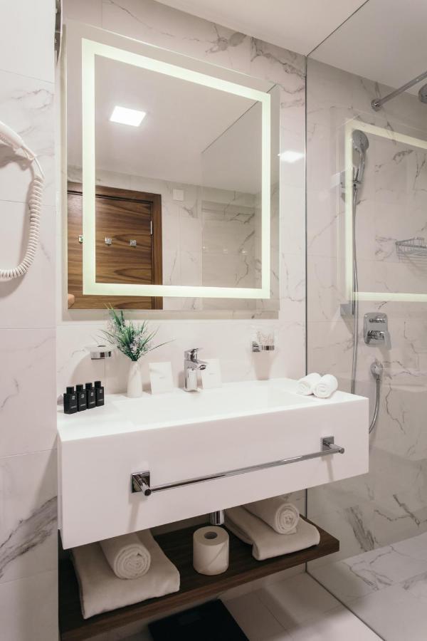 Central Point Hotel Beograd Luaran gambar