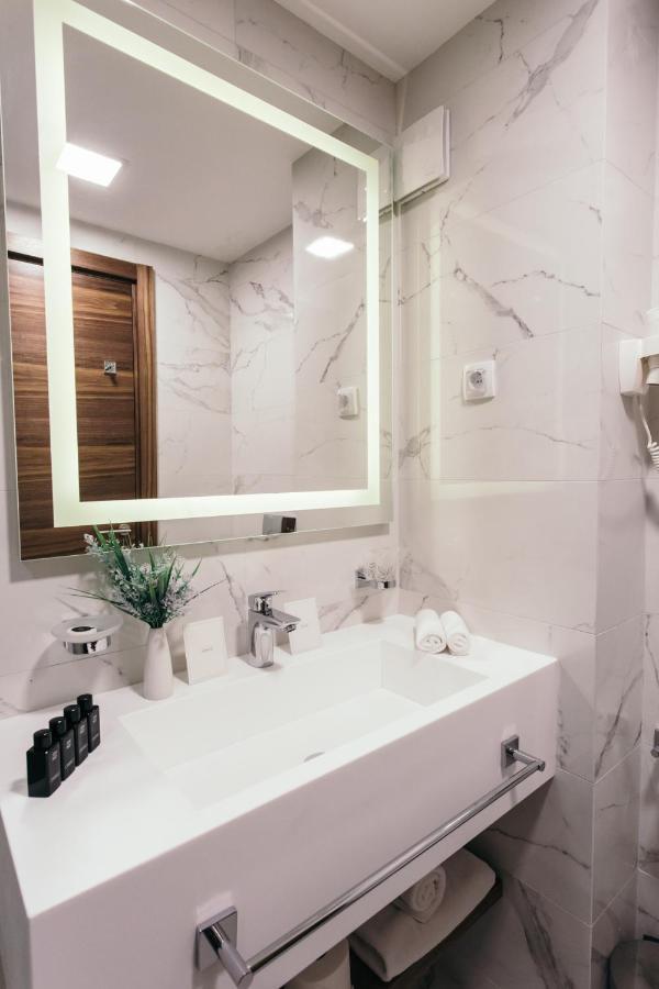 Central Point Hotel Beograd Luaran gambar